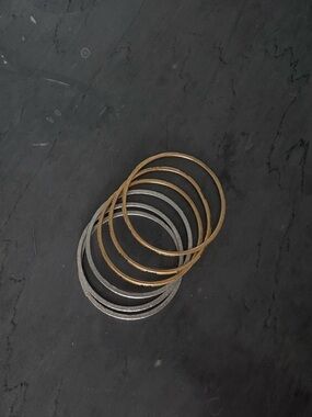 Stackable Metallic Bangle Bracelet Set - Gold & Silver